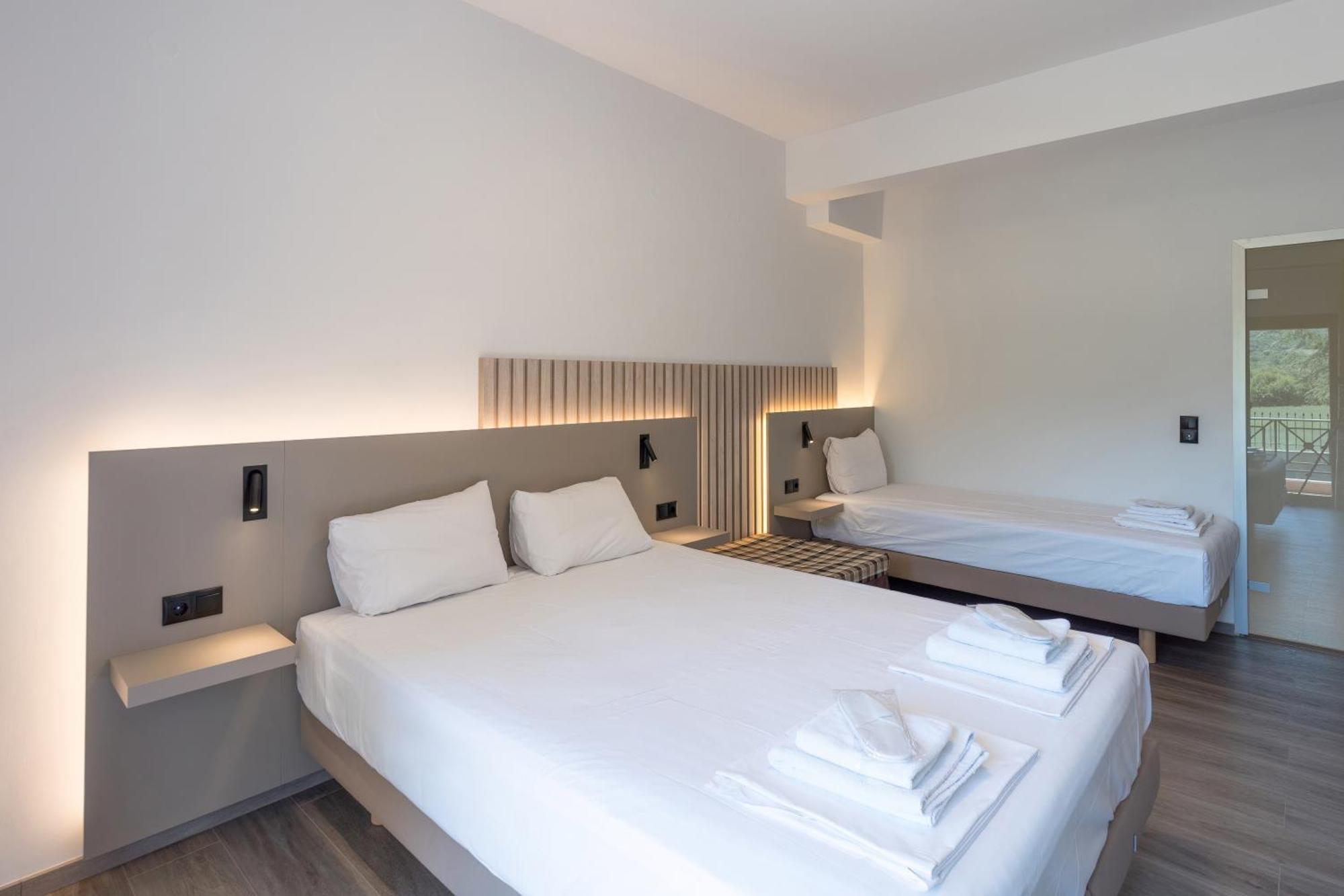 Hotel Agistro Angistron Luaran gambar