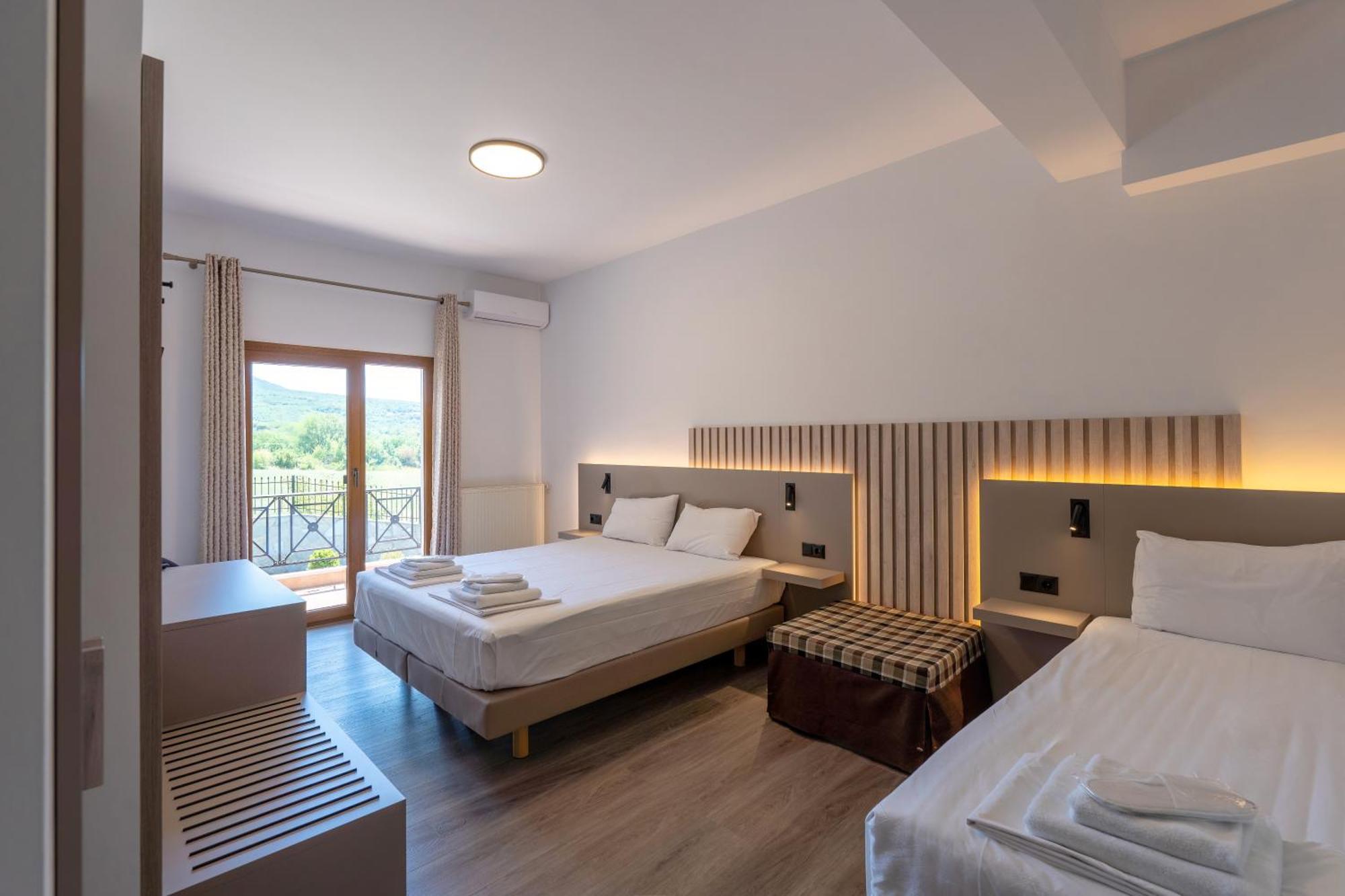 Hotel Agistro Angistron Luaran gambar