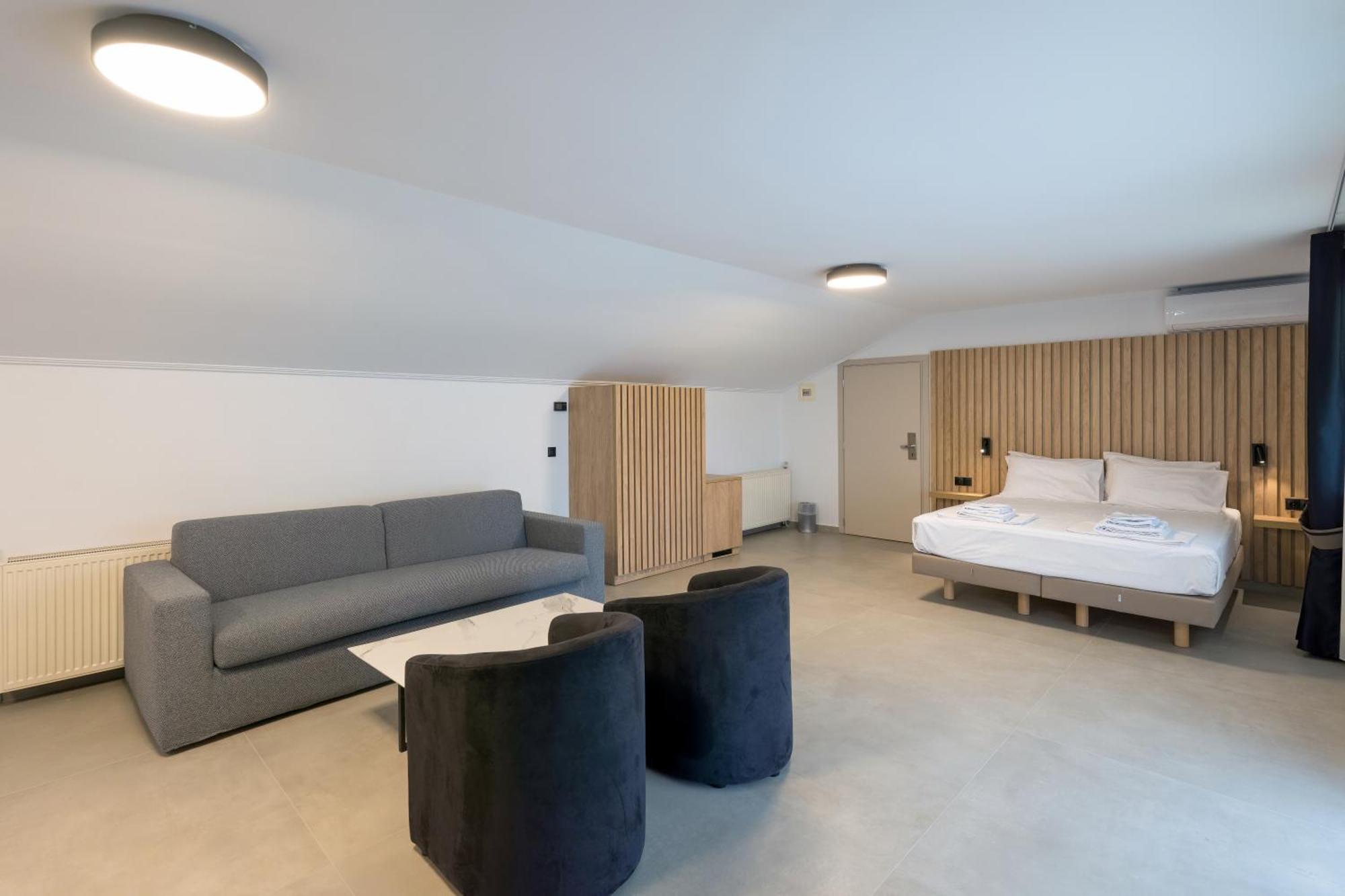 Hotel Agistro Angistron Luaran gambar