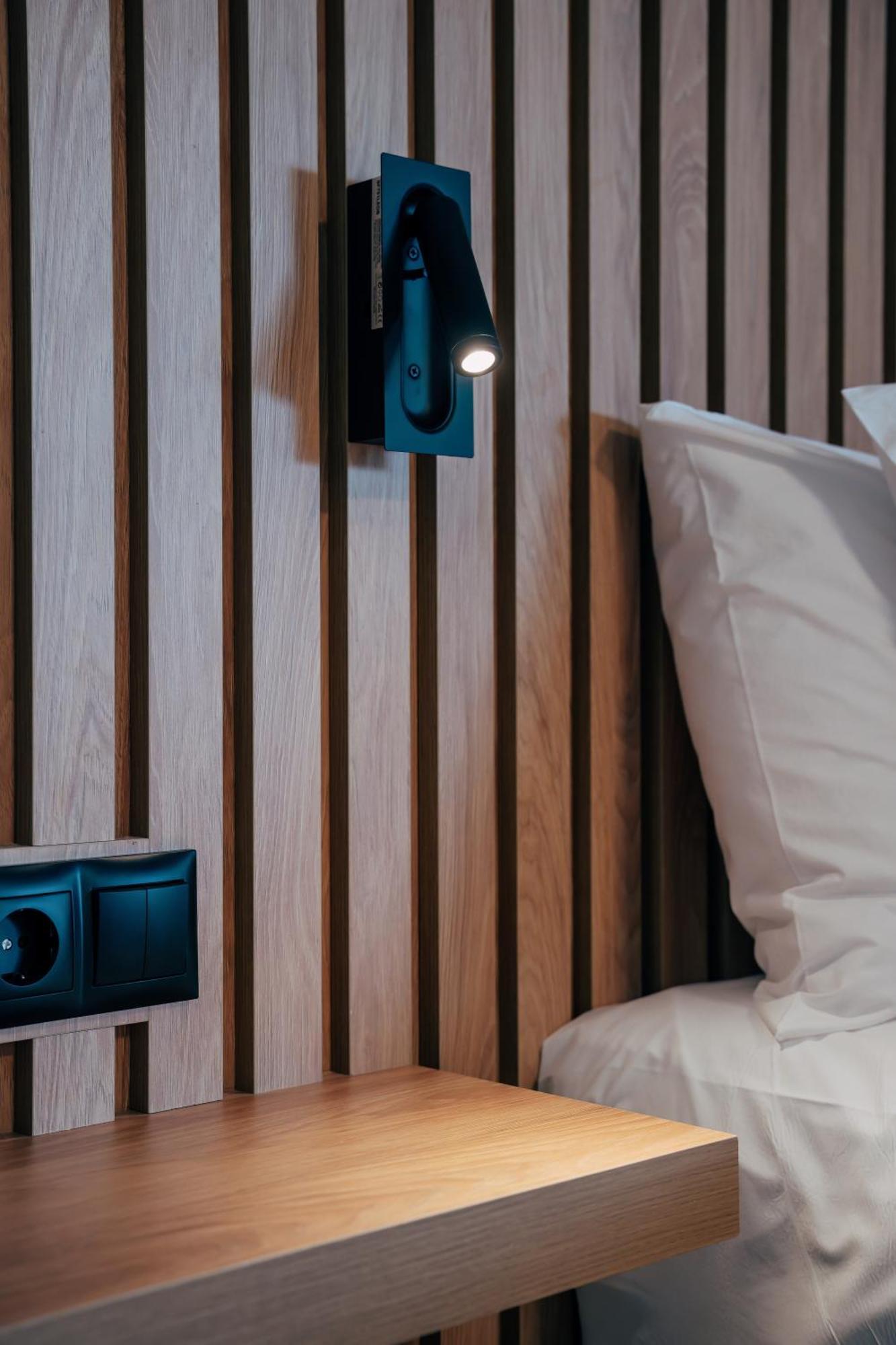 Hotel Agistro Angistron Luaran gambar